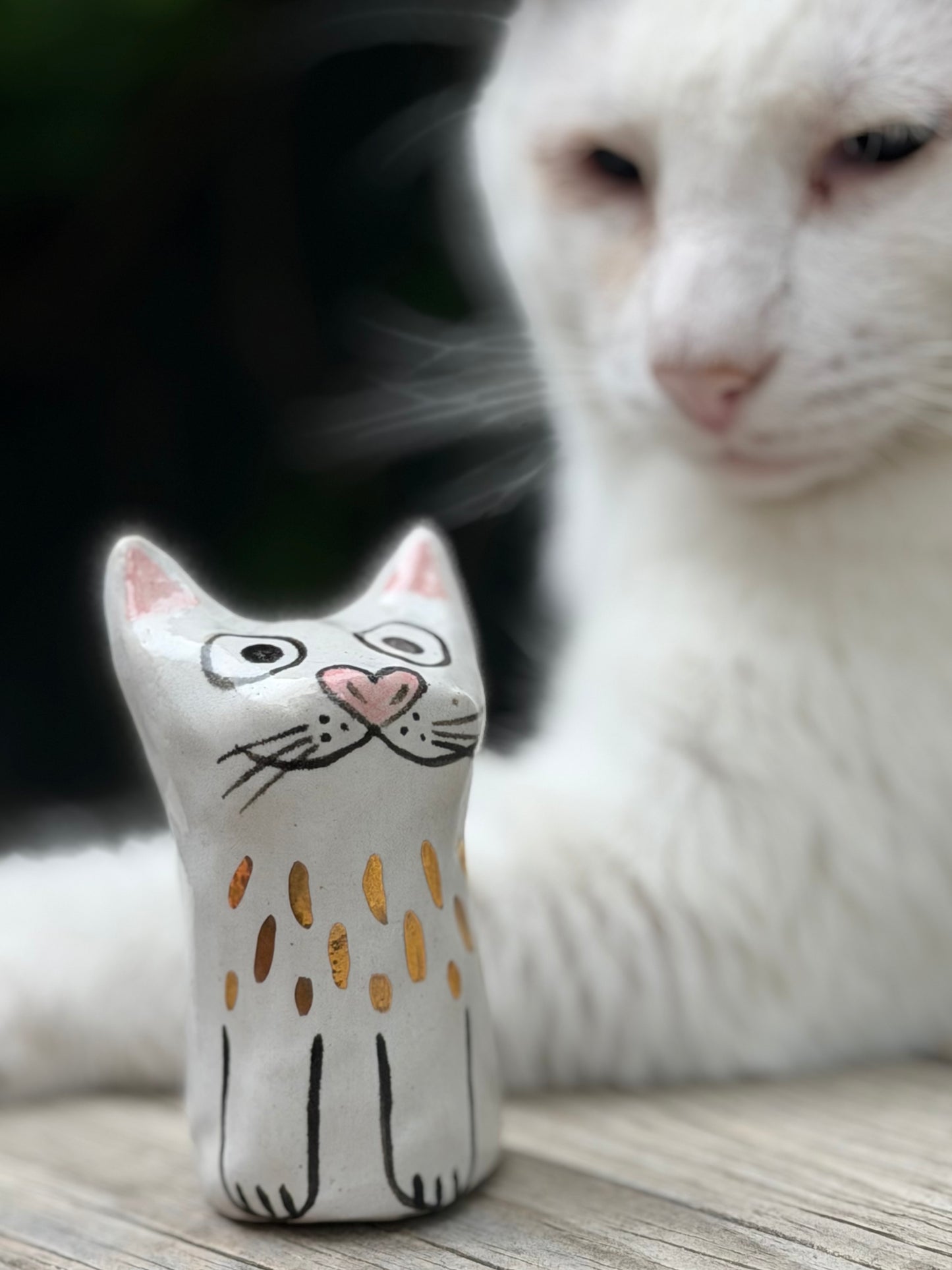 Small Klaus Blob - Smiling Love Blob with gold