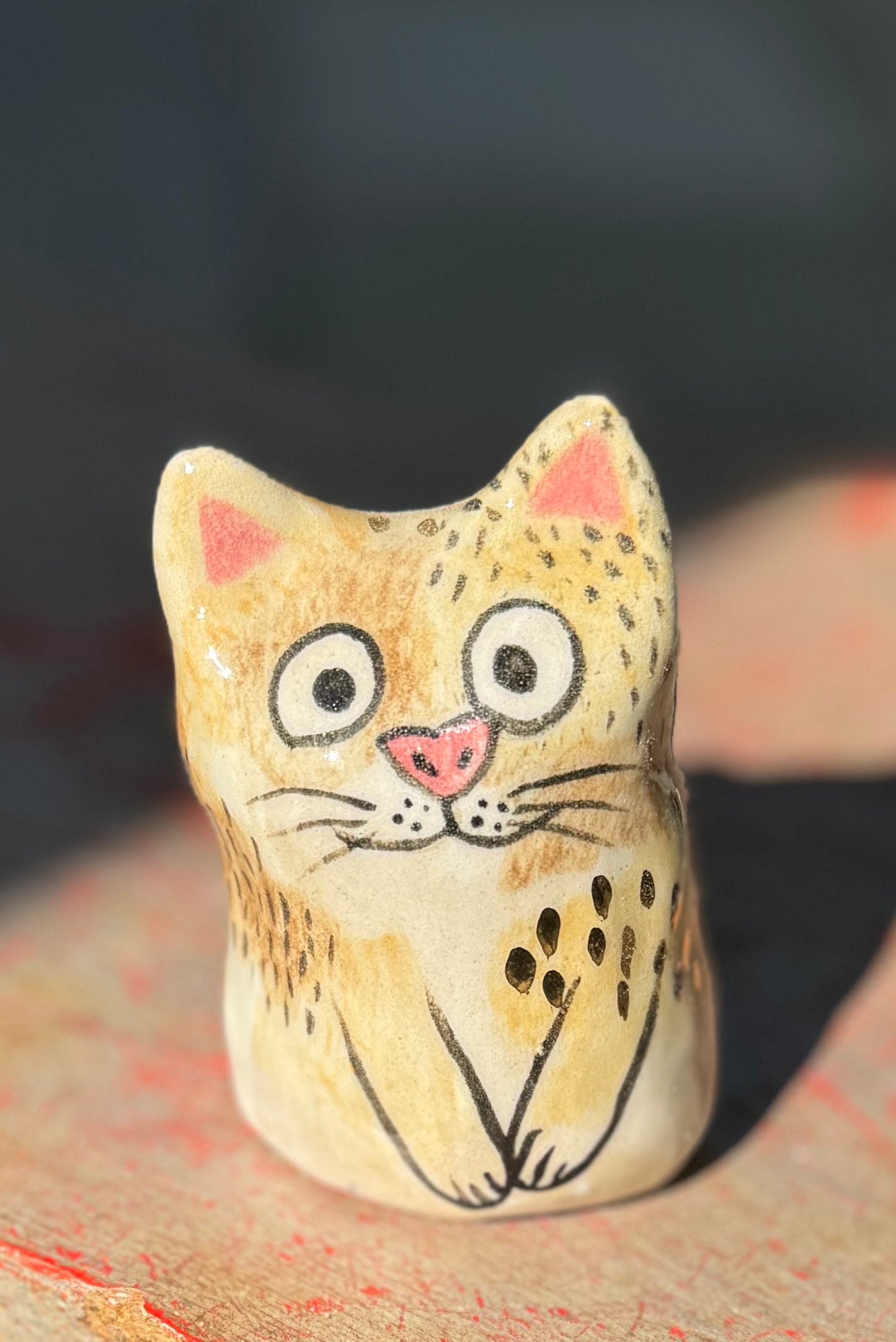 Yuki Blob – Budding Actress Tortie Blob with Gold (Medium)