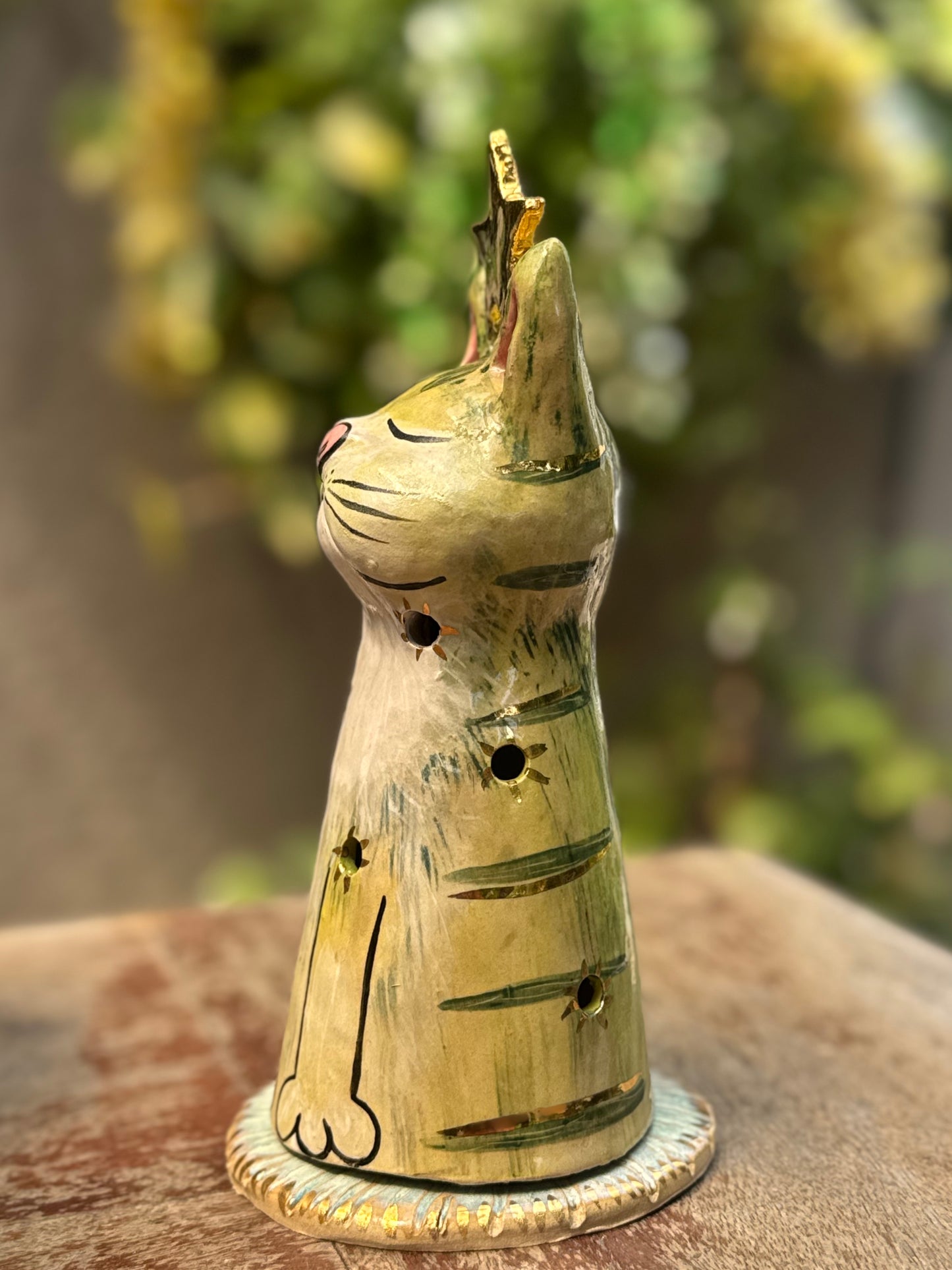 Medium Christmas Cat Tree – Klaus Edition with Gold (Limited Edition)