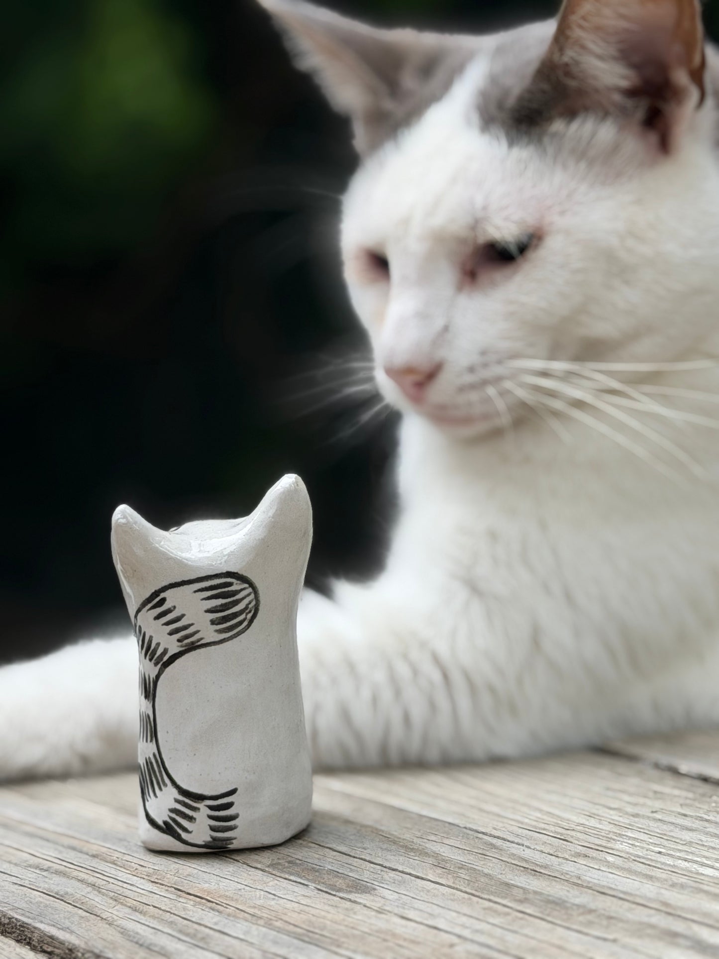 Small Klaus Blob -  Smiling Love Blob with gold