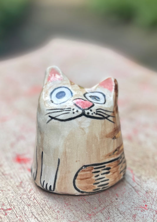 Yuki Blob – Lazy Lounger Tabby Blob with Gold  (Medium)