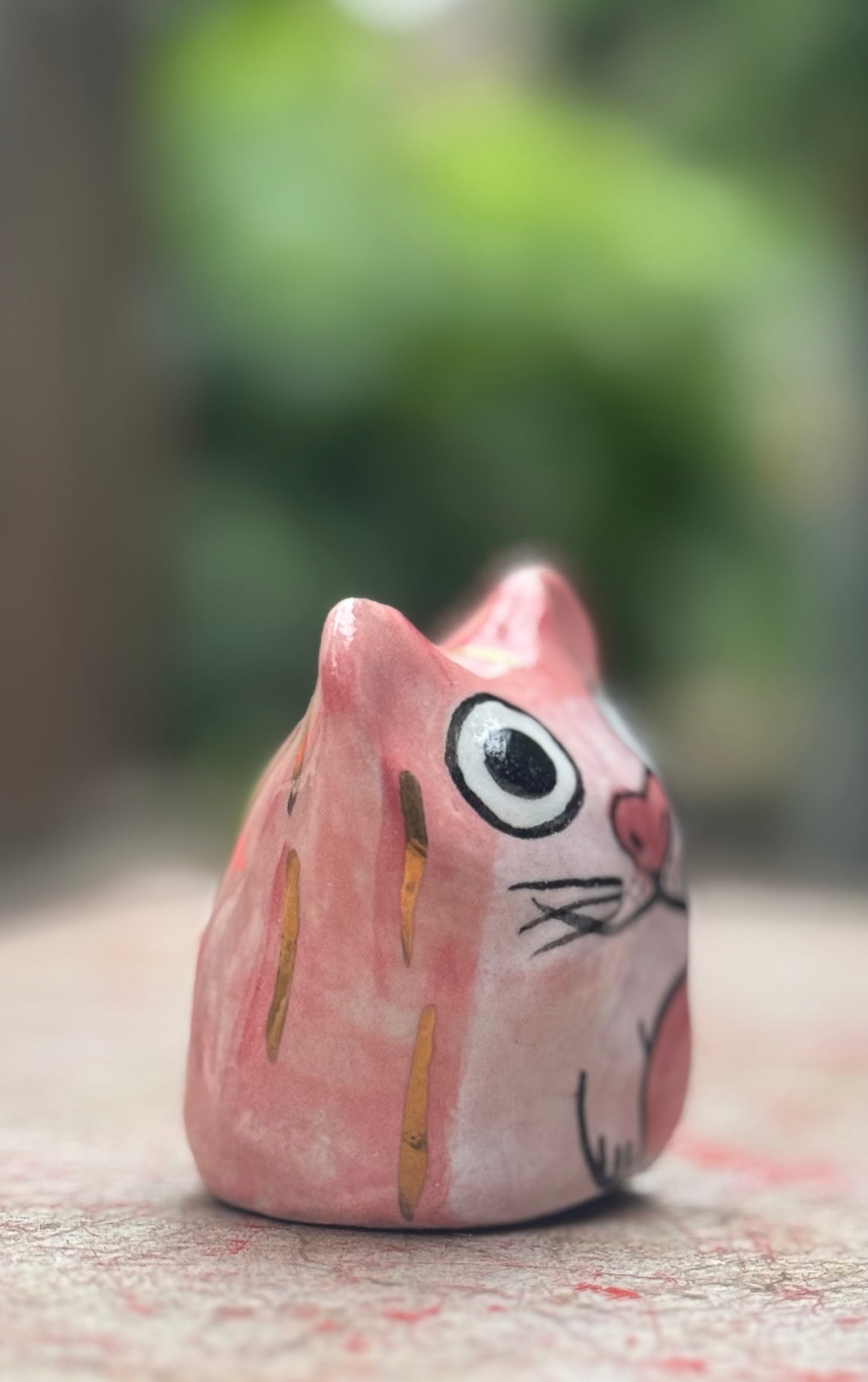 Lennie Blob – The Little Show-Off Blob wih gold (small)