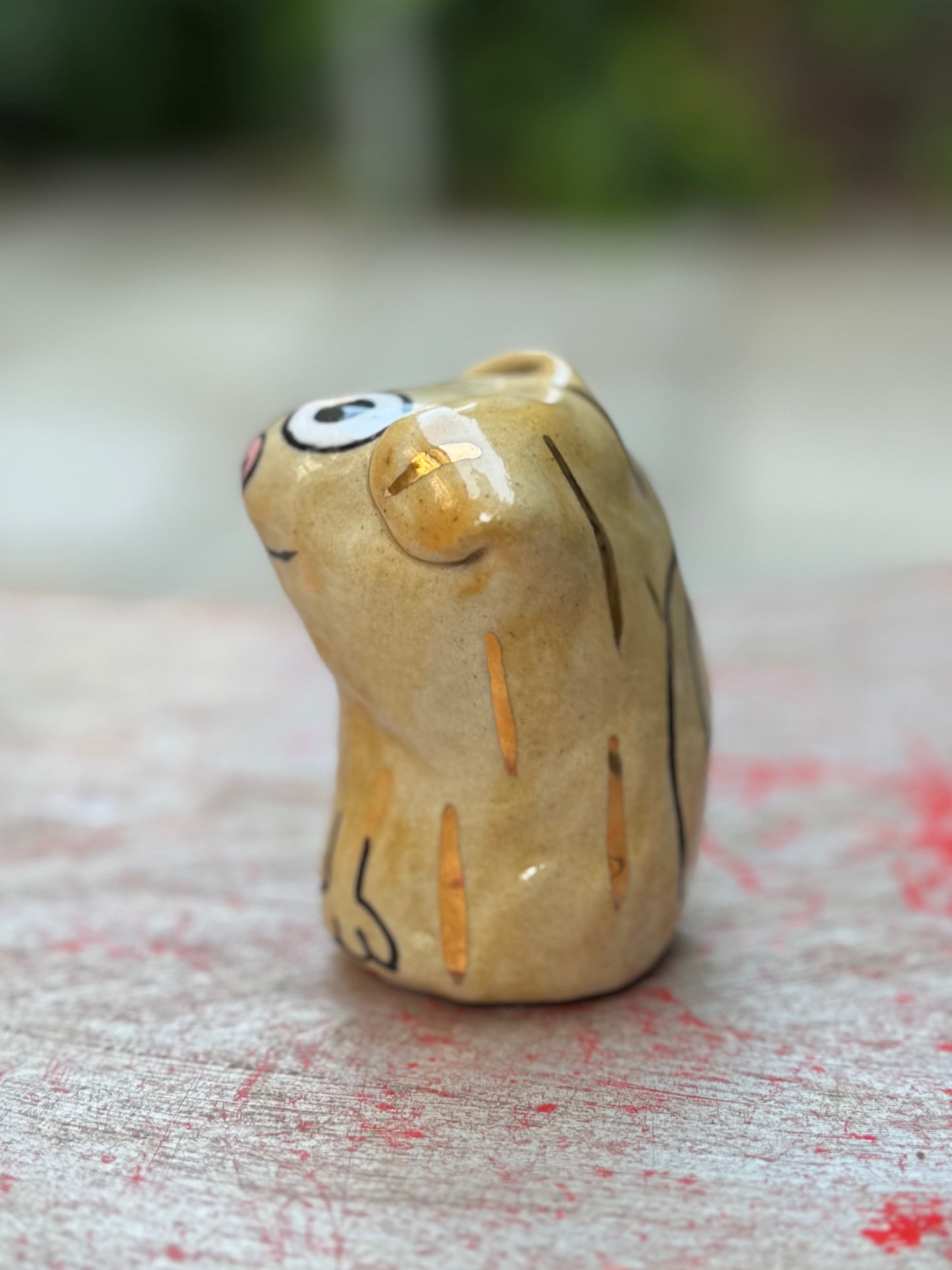 Roux Blob – The Lazy Labrador Blob with Gold (Medium)