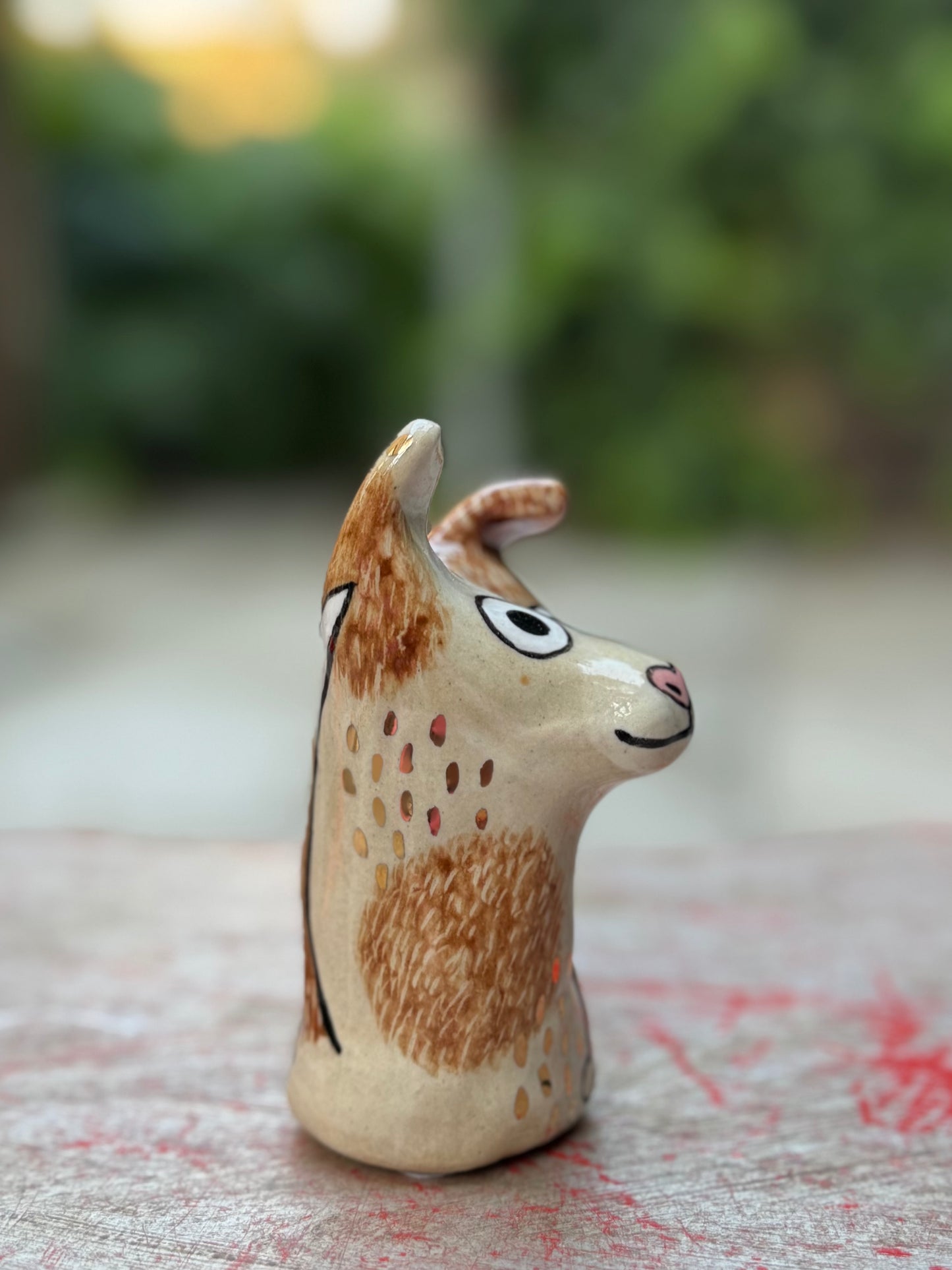 Roux Blob – The Nosey Neighbour Blob with Gold (Medium)