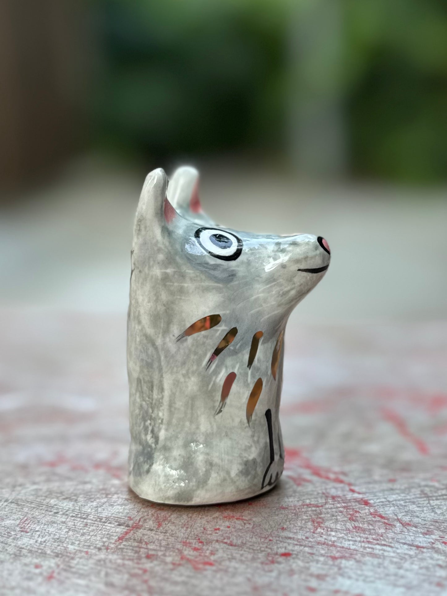 Roux Blob – The Tiny Wolf Blob with Gold (Small)
