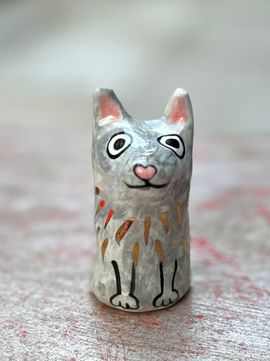 Roux Blob – The Tiny Wolf Blob with Gold (Small)