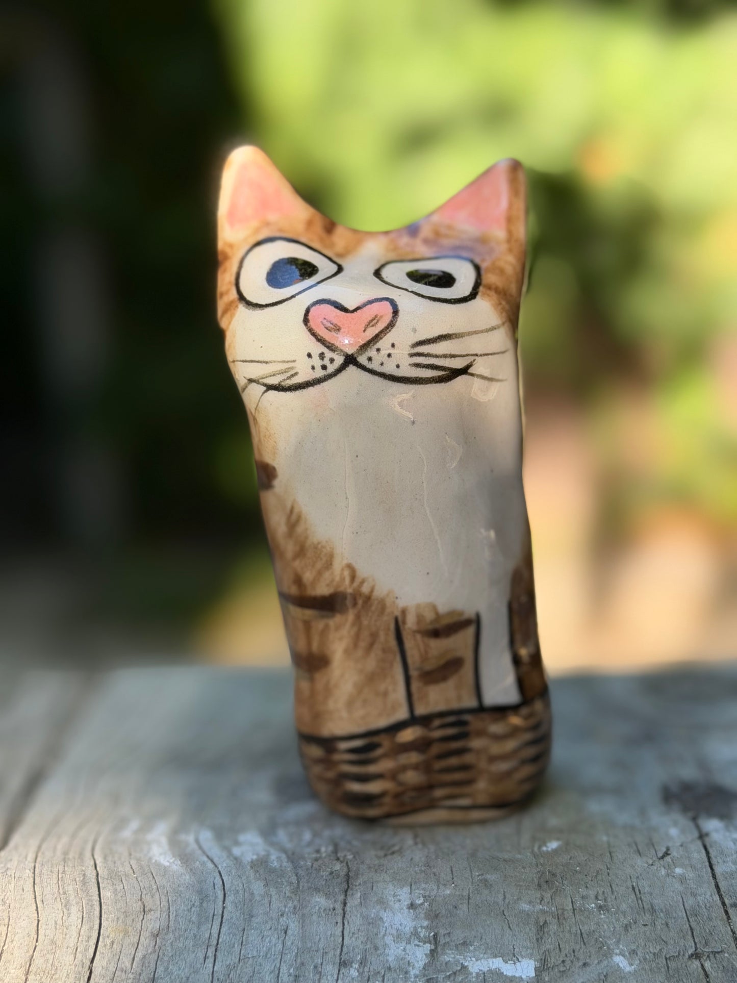 Yuki Blob – Mischievous Napper Tabby Blob with gold (Small)