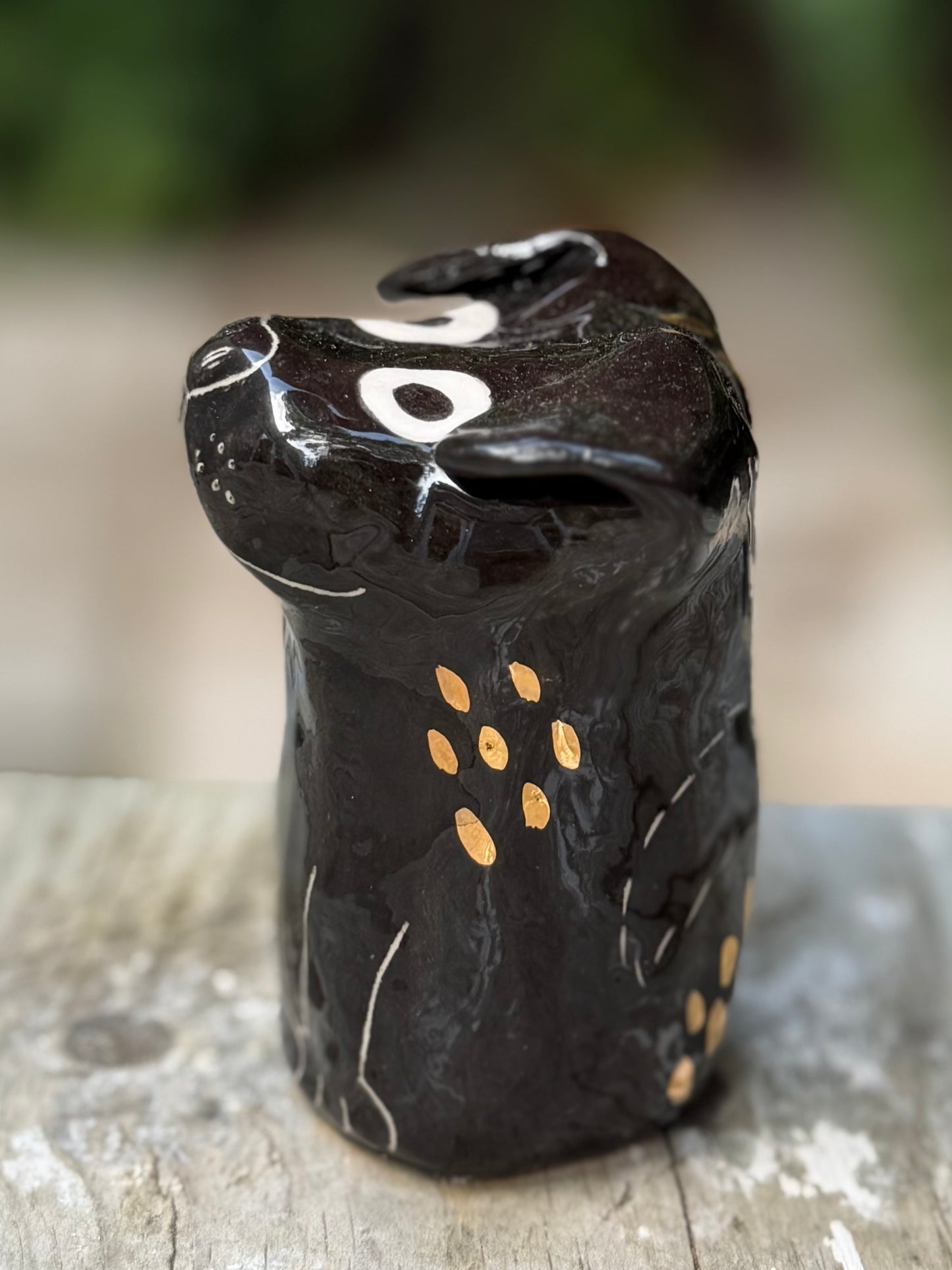 Roux Blob – The Nosey Neighbour Blob with Gold (Medium)